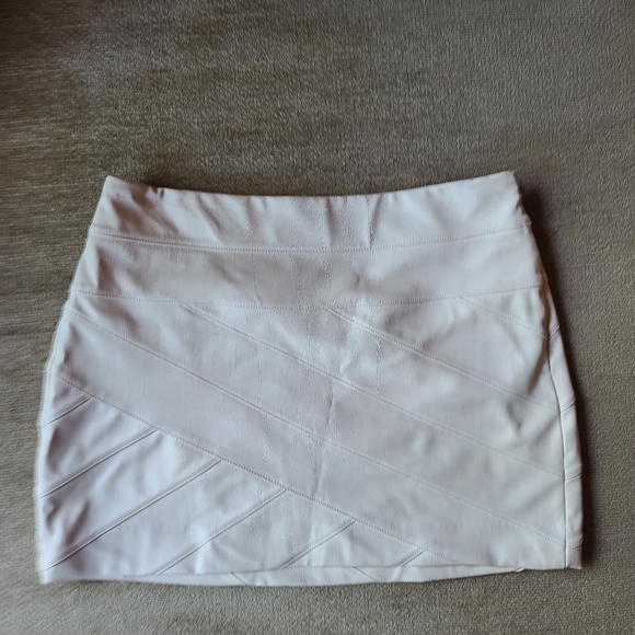 Express Mini Skirt, Ivory, Size 0 - Picture 1 of 5